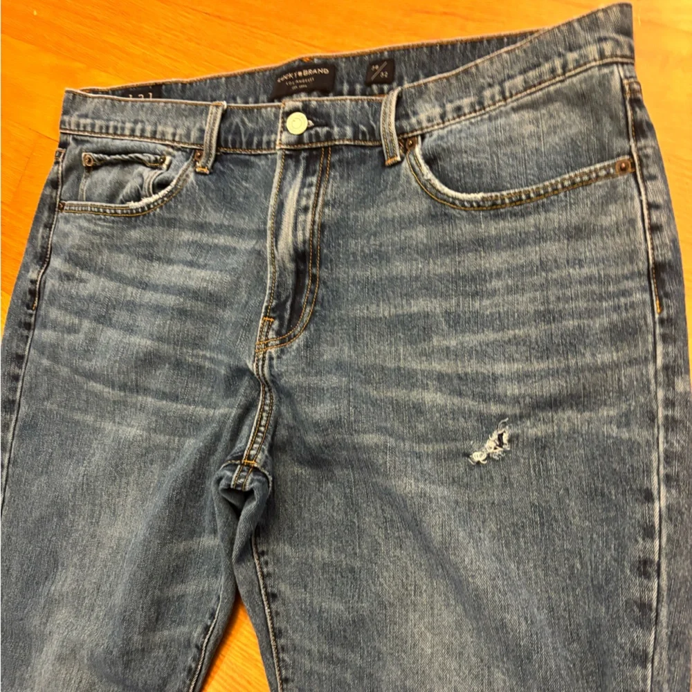 Lucky Brand jeans   121 Slim Straight men’s Size 38x32